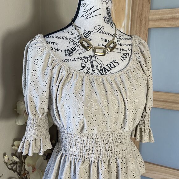 Urban Romantics Peasant Blouse Size L Smocked Off Shoulder Eyelet Embroidered - Picture 2 of 7